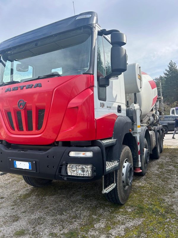 ASTRA HD9 + CIFA MK 32 BETONPOMPA - immagine 3