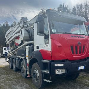 ASTRA HD9 + CIFA MK 32 BETONPOMPA