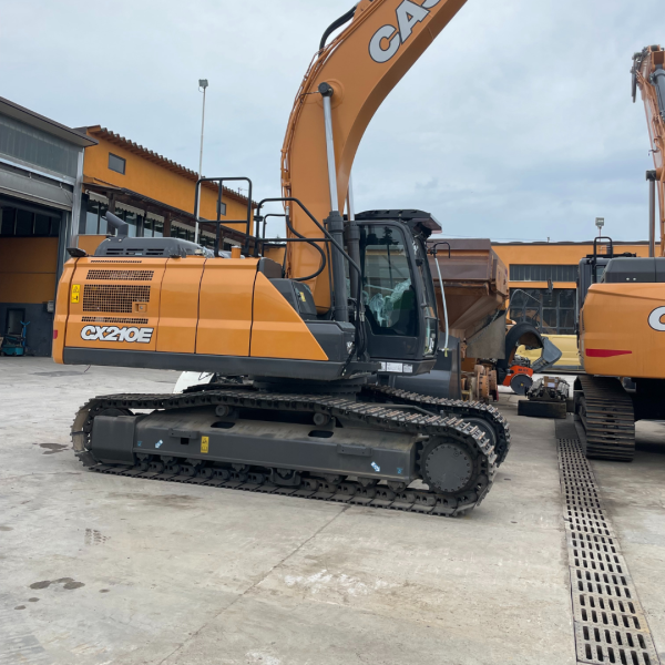 CASE CX 210E ESCAVATORE