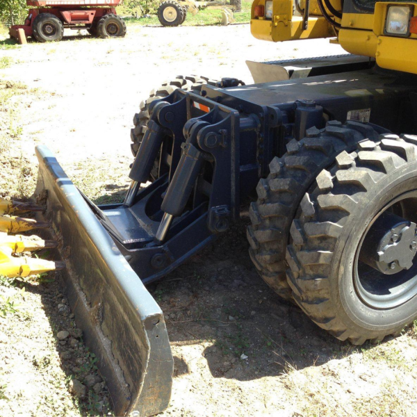 KOMATSU PW 170 ESCAVATORE GOMMATO - immagine 5