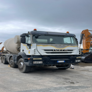 IVECO TRAKKER 450 + CIFA RY 1300 AUTOBETONIERA
