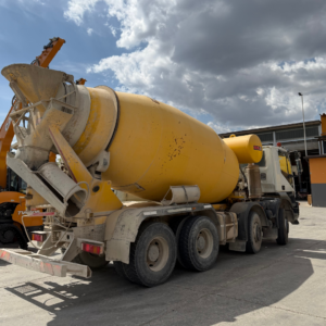 IVECO 440 + CIFA RY 1300 AUTOBETONIERA