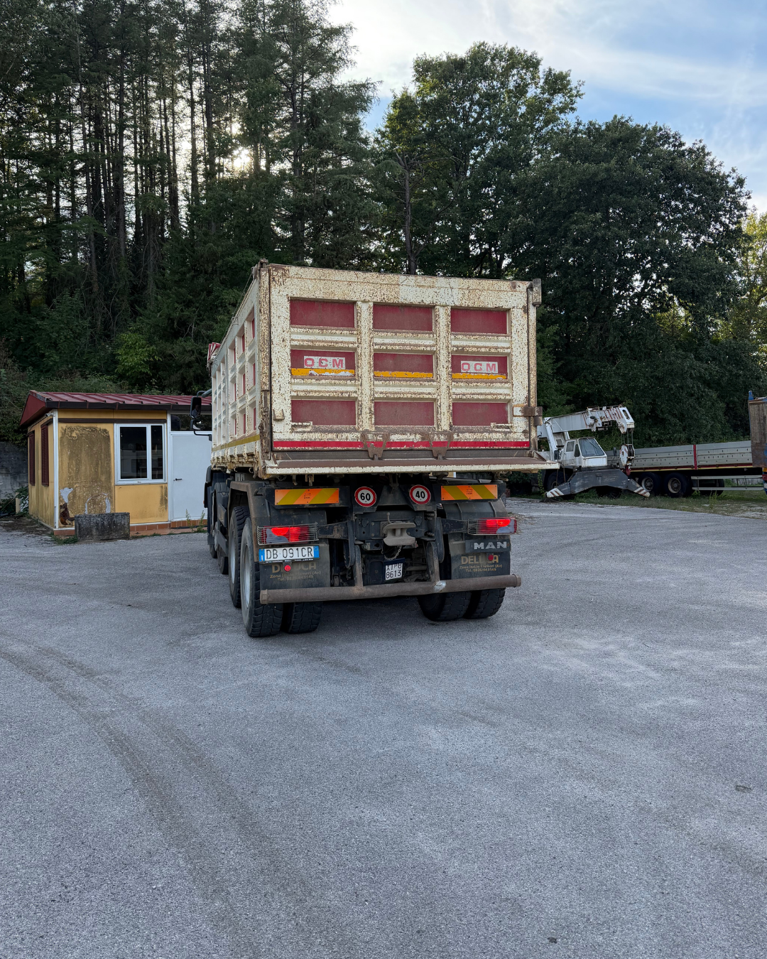 MAN TGA 41.480 + RIBALTABILE OCM AUTOCARRO - immagine 4